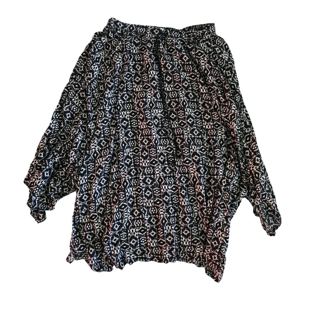 Hollister Womens Black White Geometric Tribal Sharkbite Hem Midi‎ Skirt Small